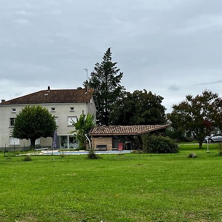 Le Parc De Gouts Villa Aiguillon Exteriör bild