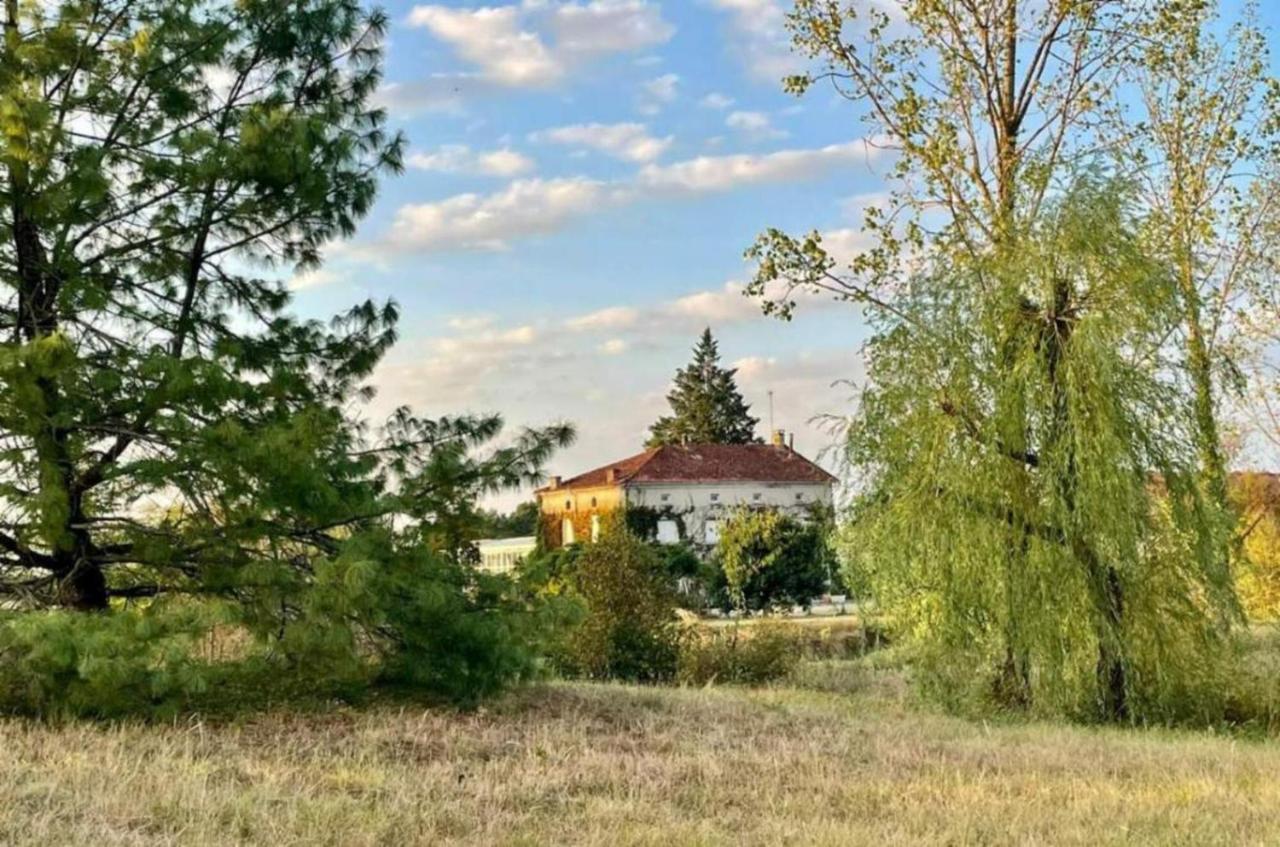 Le Parc De Gouts Villa Aiguillon Exteriör bild