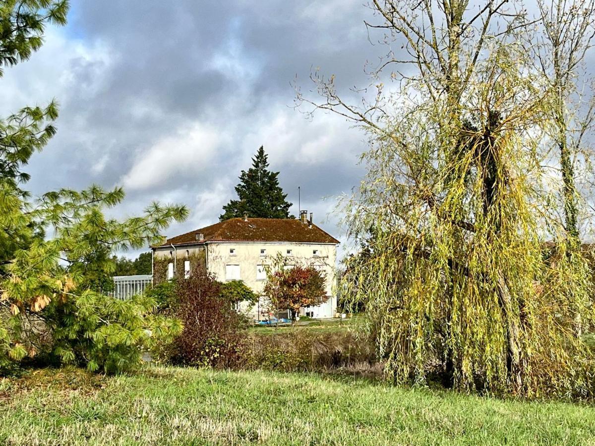 Le Parc De Gouts Villa Aiguillon Exteriör bild