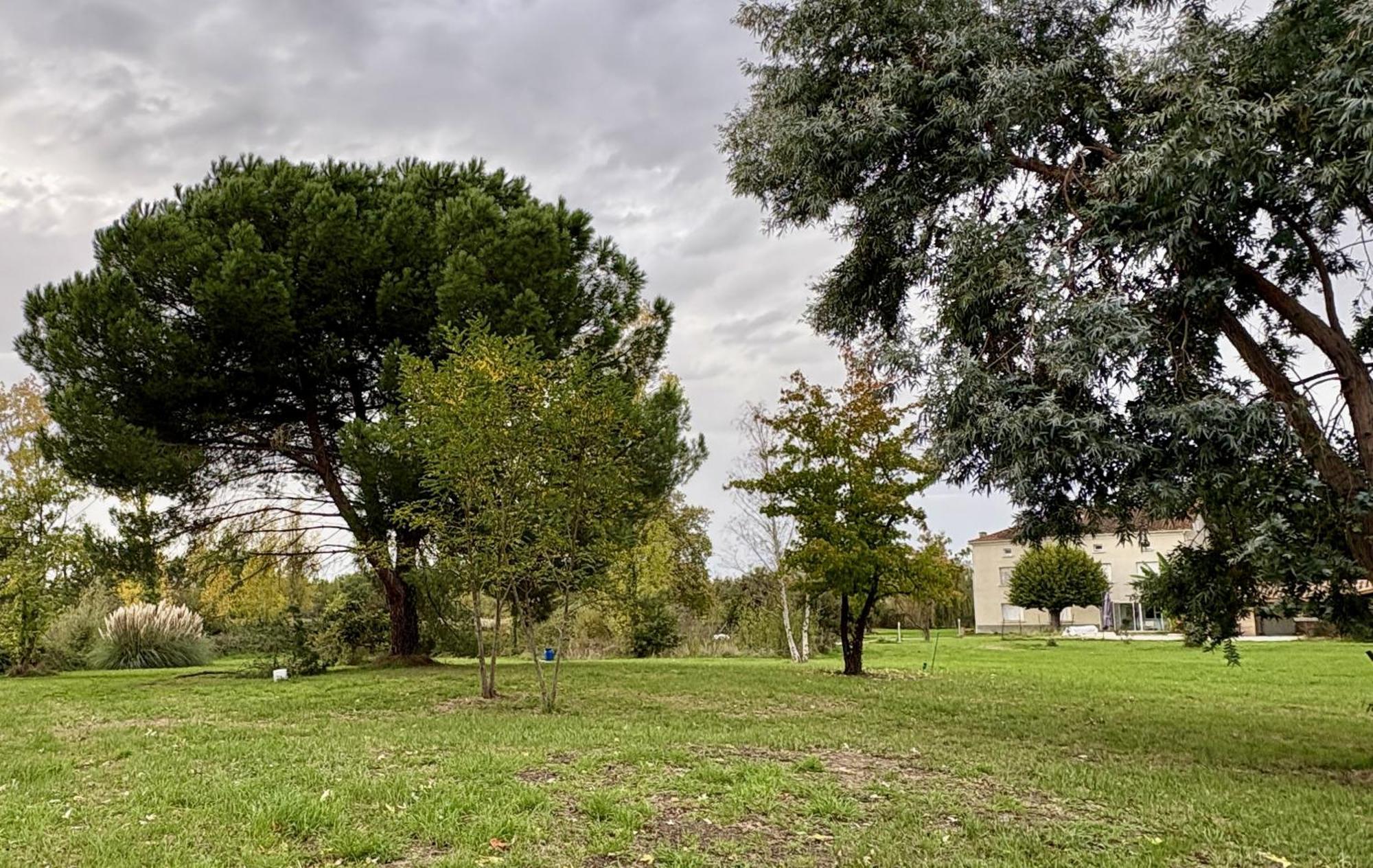 Le Parc De Gouts Villa Aiguillon Exteriör bild